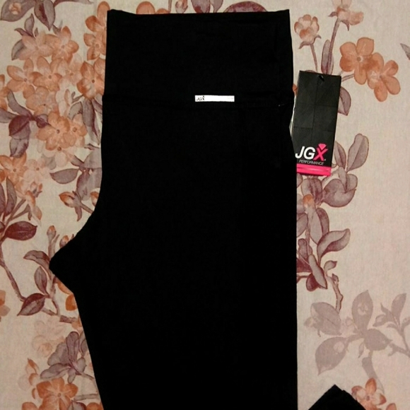 NWT Women's Black Active Leggings | Size XL | Mesh Pockets, Moisture-Wicking, 4- - Picture 4 of 6